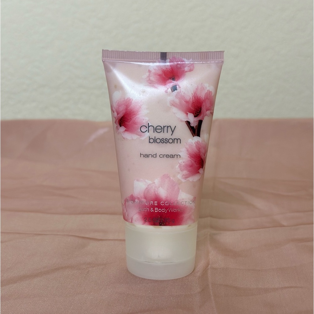 Bath & Body Works Cherry Blossom Hand lotion